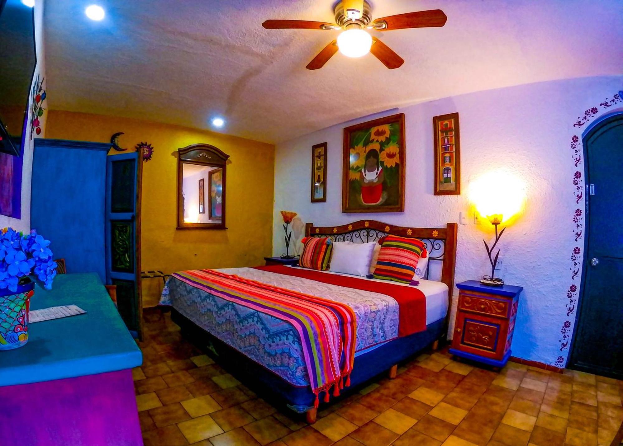 Posada Las Margaritas Tlaquepaque Екстер'єр фото