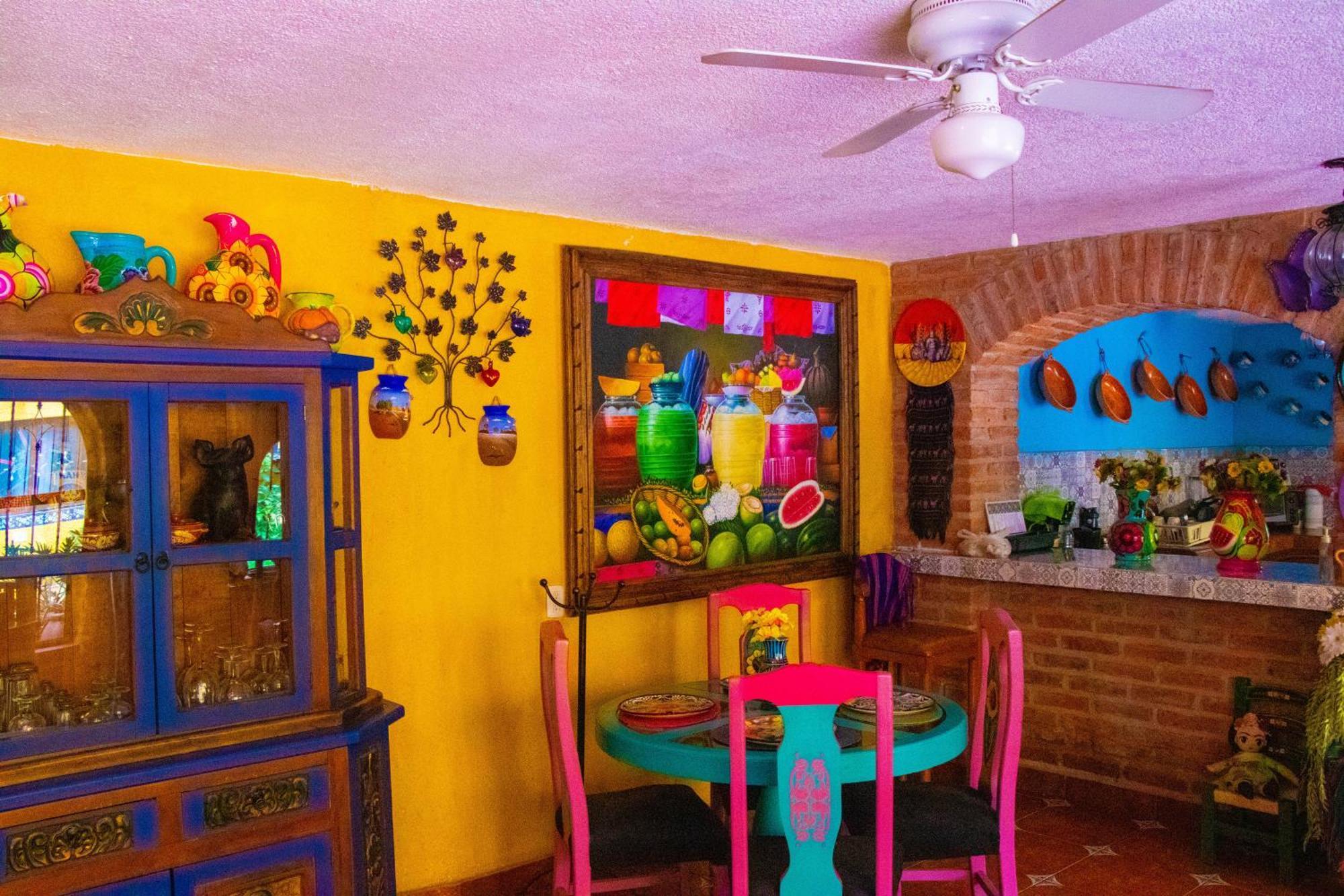 Posada Las Margaritas Tlaquepaque Екстер'єр фото