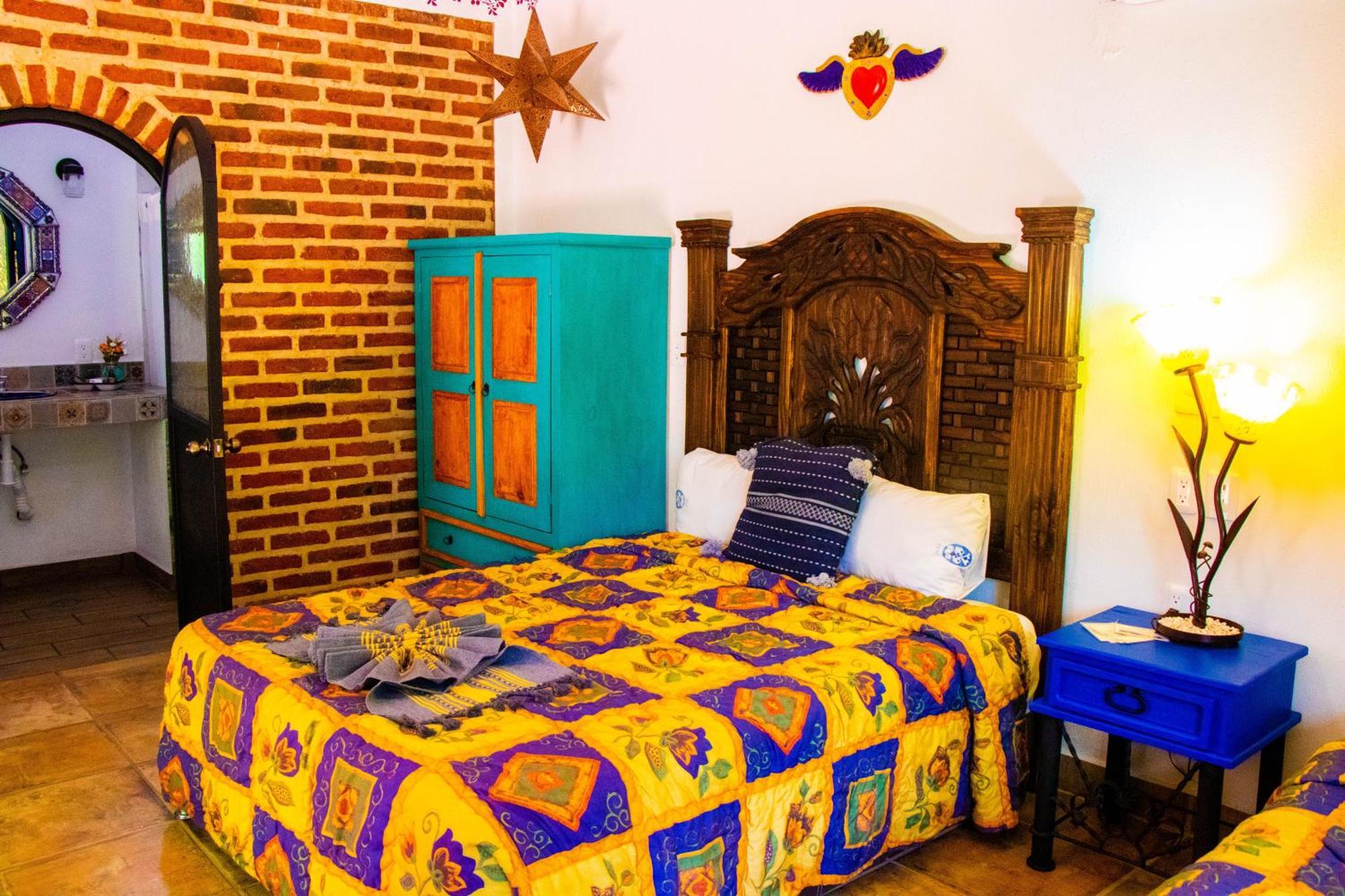 Posada Las Margaritas Tlaquepaque Екстер'єр фото